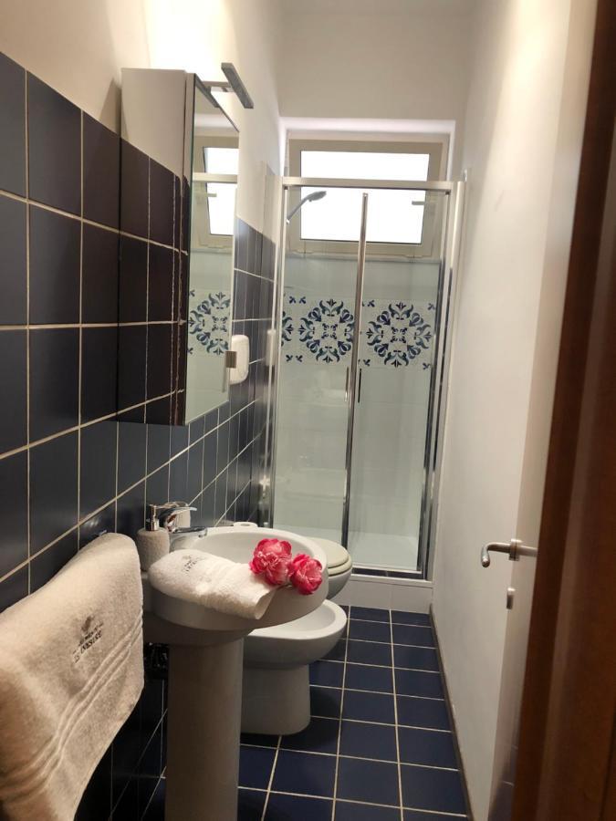 Apartments " Le Ginestre" Ачиреале Екстериор снимка