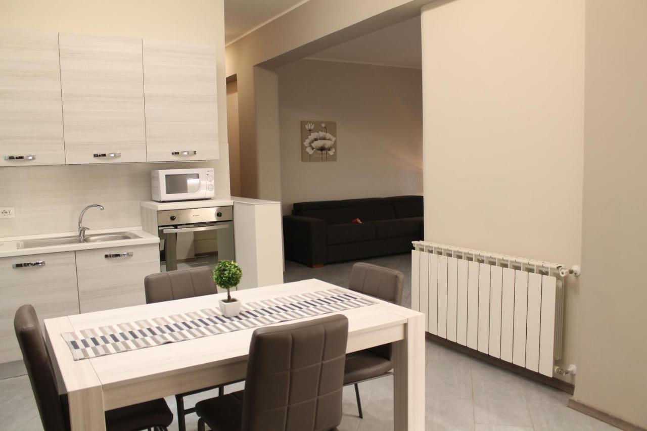 Apartments " Le Ginestre" Ачиреале Екстериор снимка