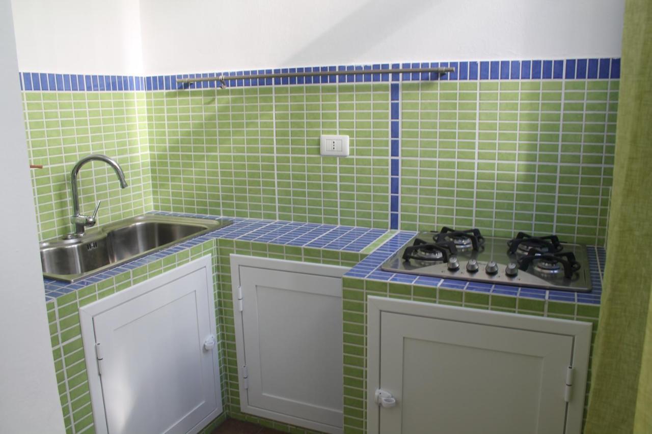 Apartments " Le Ginestre" Ачиреале Екстериор снимка